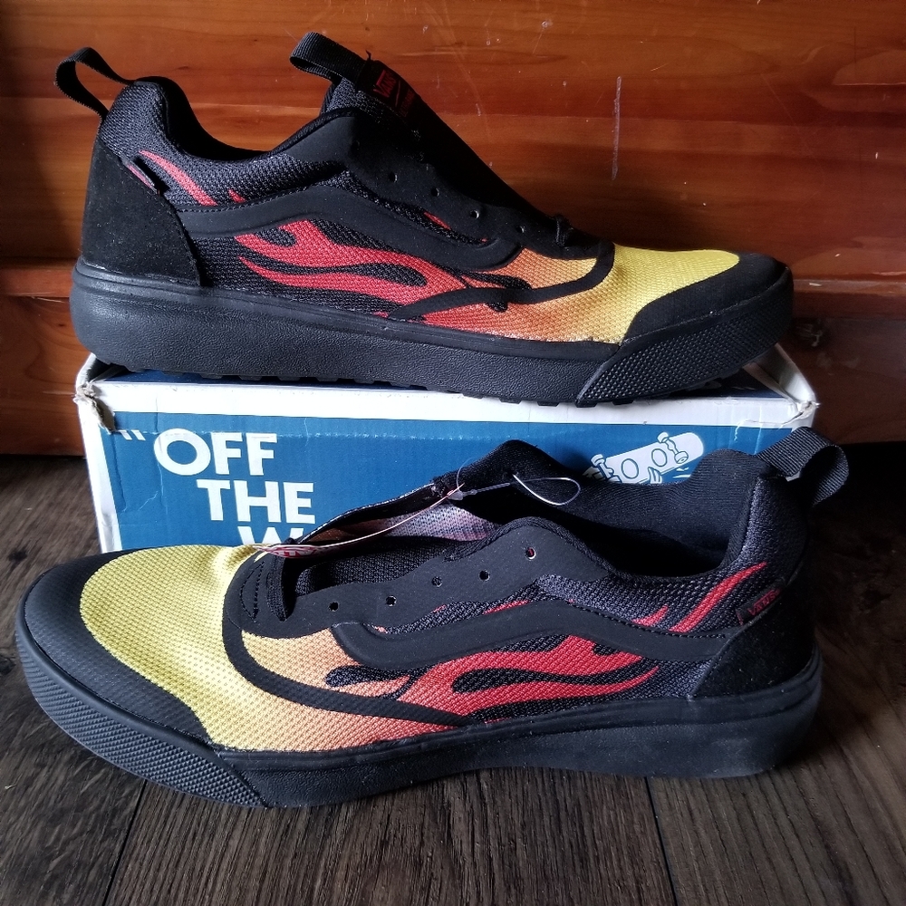 Vans UltraRange Rapidweld Flames Black Shoes VN0A3 no box